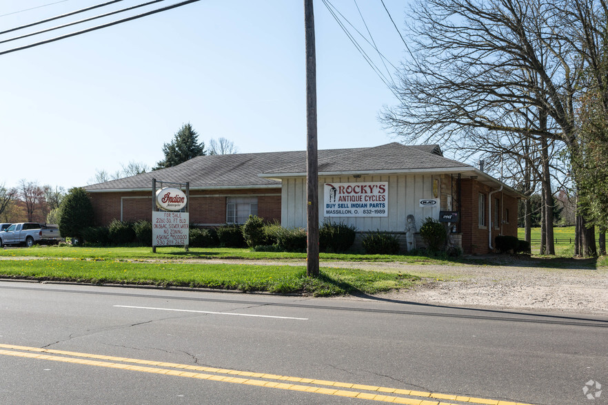 11968 Lincoln Way NW, Massillon, OH for sale - Primary Photo - Image 1 of 1