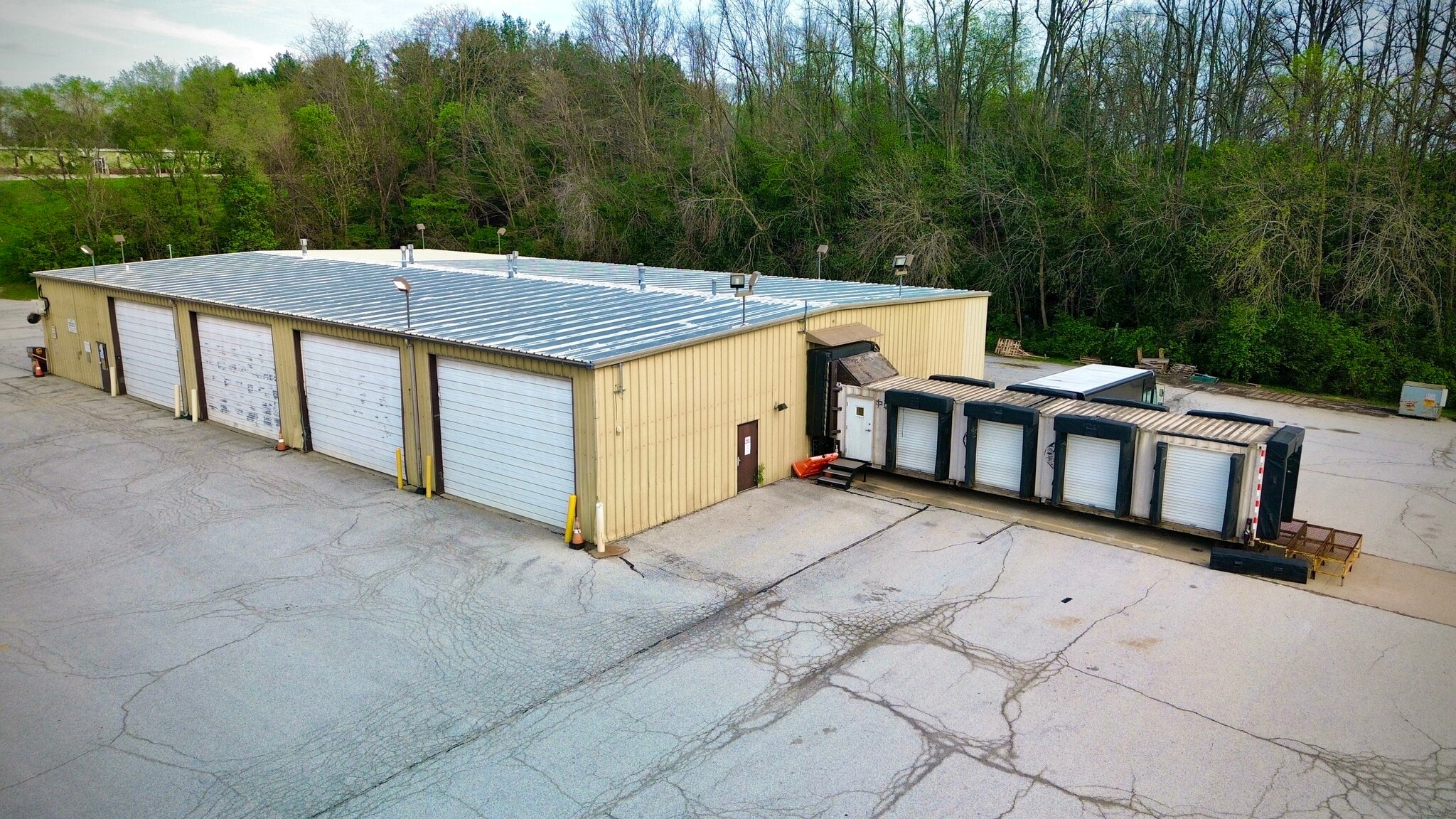 823 E Morton Ave, Jacksonville, IL for lease Primary Photo- Image 1 of 7