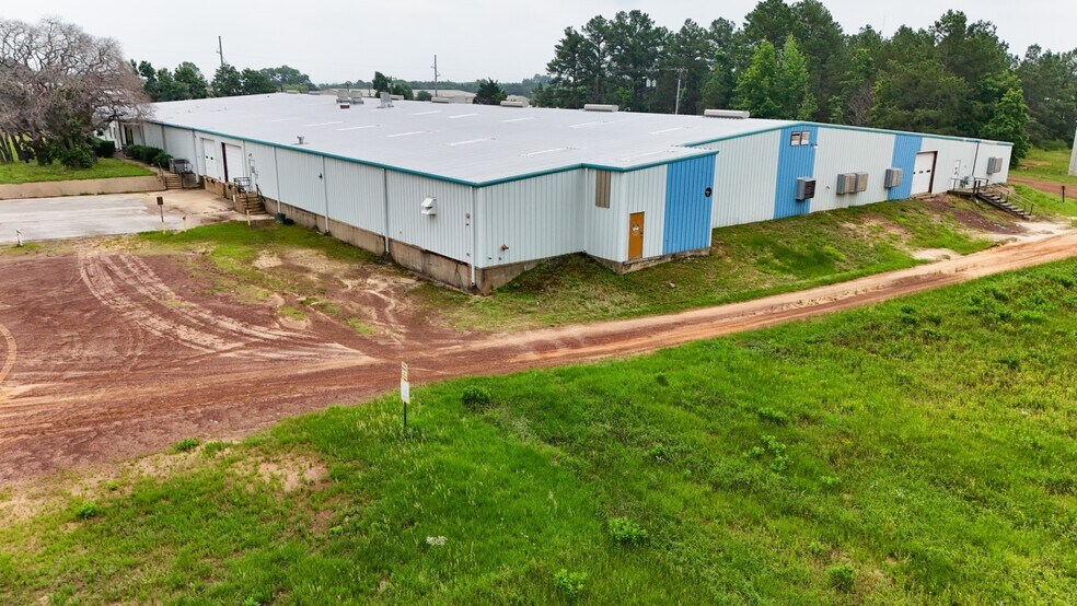 101 Anvil St, Jacksonville, TX à vendre - Photo du bâtiment - Image 3 de 50