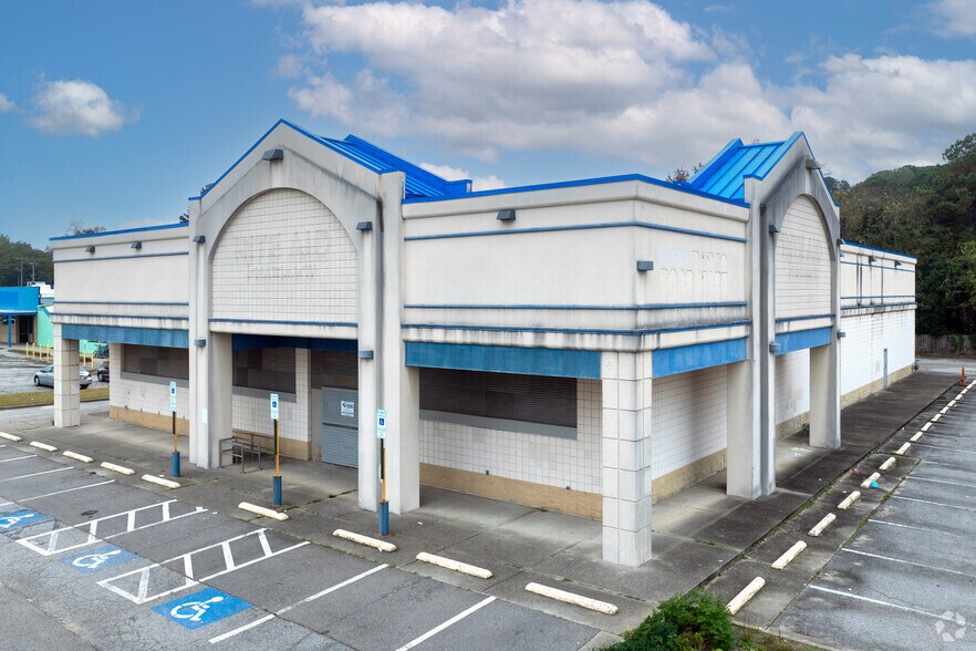824 W Raleigh Blvd, Rocky Mount, NC for lease - Primary Photo - Image 1 of 16
