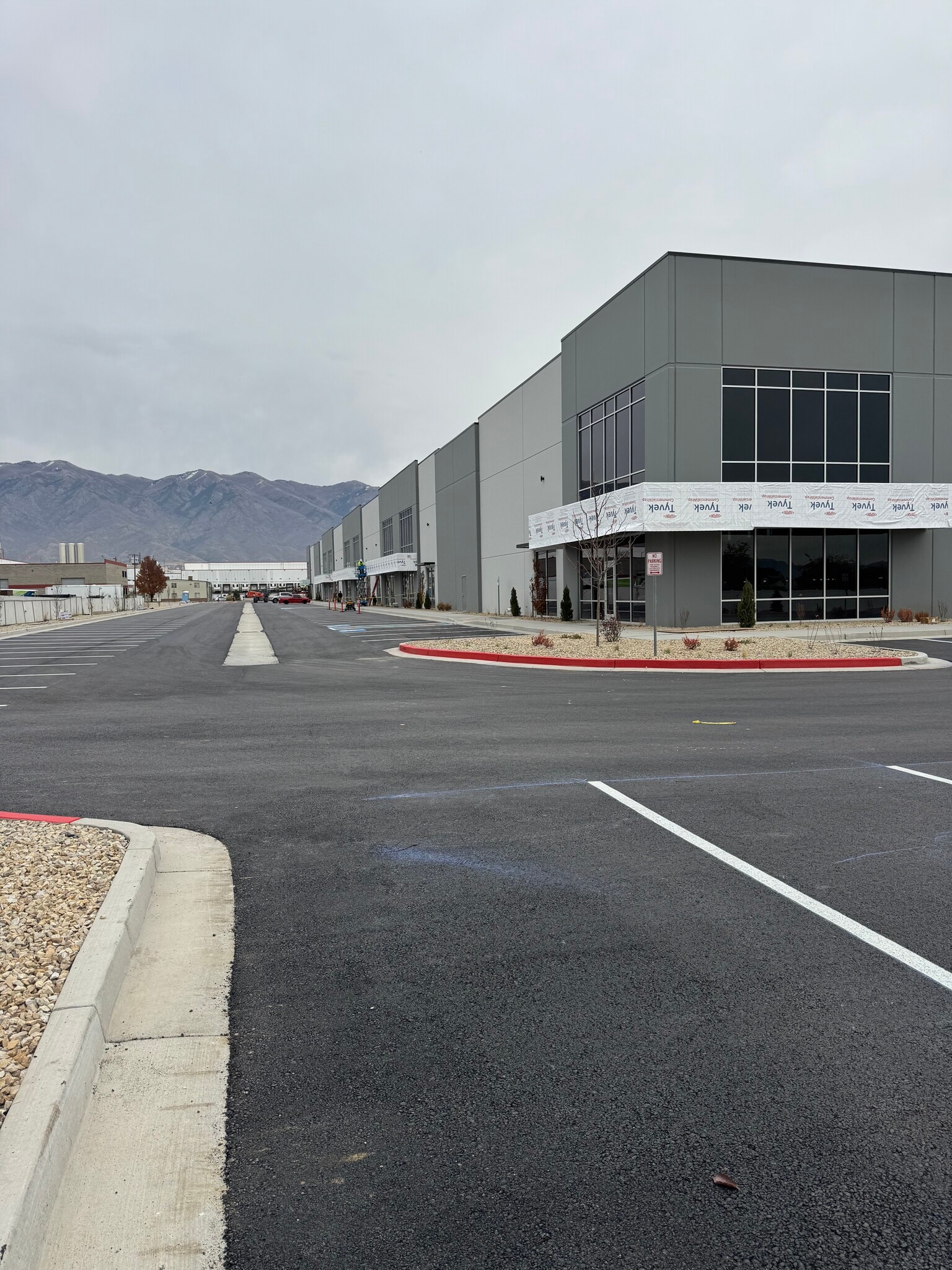 235 Sugar St, Layton, UT à louer Photo du bâtiment- Image 1 de 3