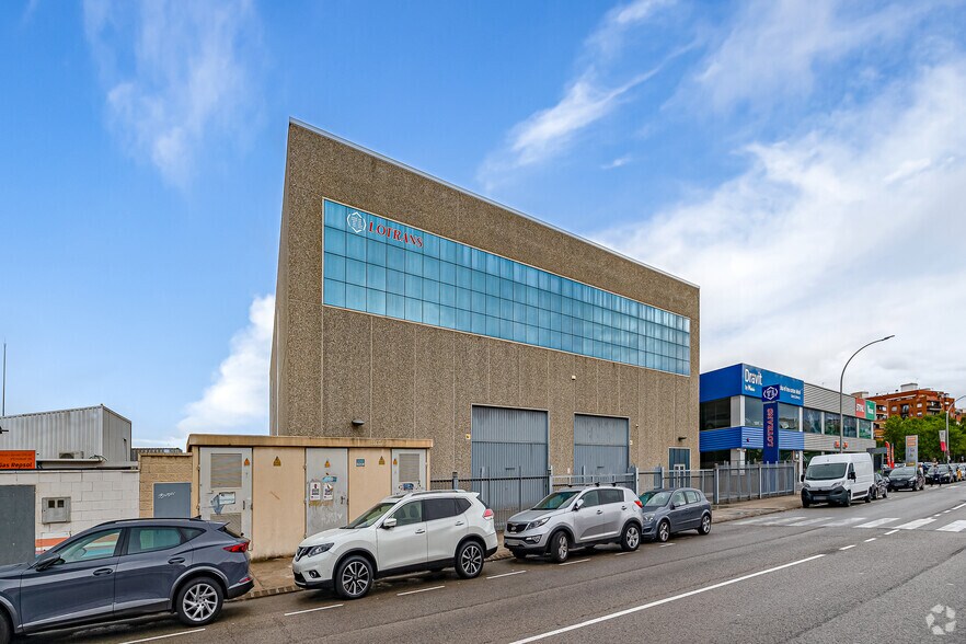 Industrial in Sant Boi de Llobregat, Barcelona for sale - Building Photo - Image 2 of 5