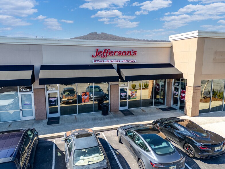 322 Sutton Rd SE, Owens Cross Roads, AL à vendre - Photo du bâtiment - Image 3 de 7