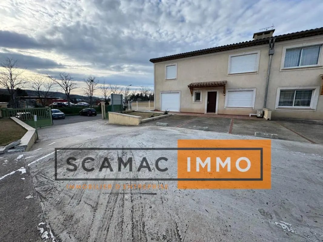 Office in Rognac for lease Building Photo- Image 1 of 10