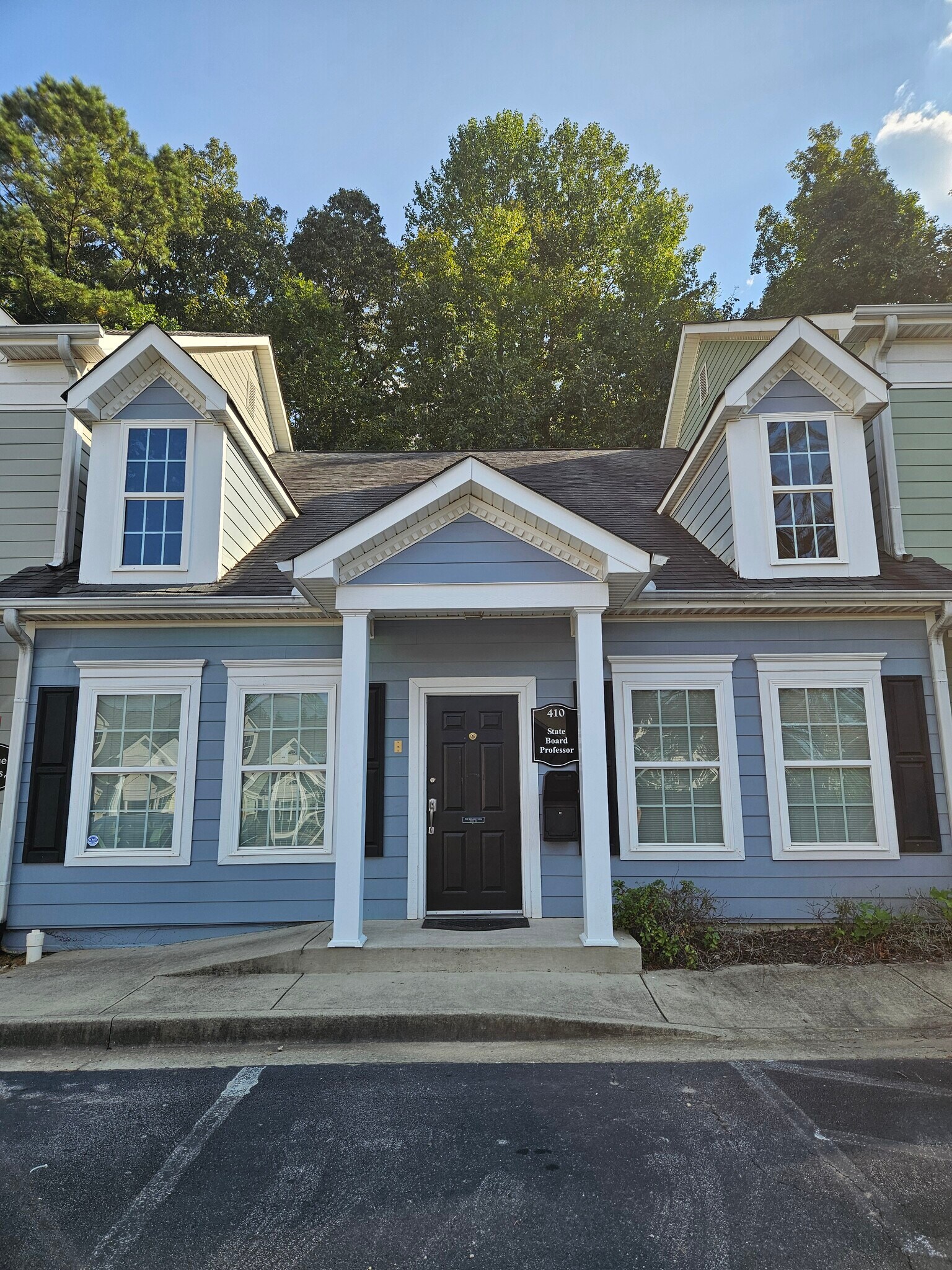 500 W Lanier Ave, Fayetteville, GA à vendre Photo du bâtiment- Image 1 de 13