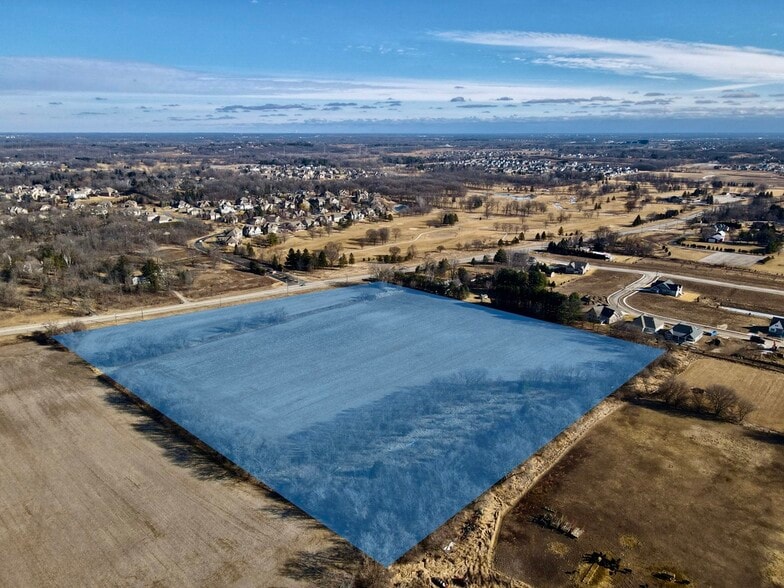 Lisbon & Town Line Rd, Menomonee Falls, WI for sale - Building Photo - Image 1 of 5