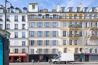 Plus de détails pour Multi-résidentiel à vendre