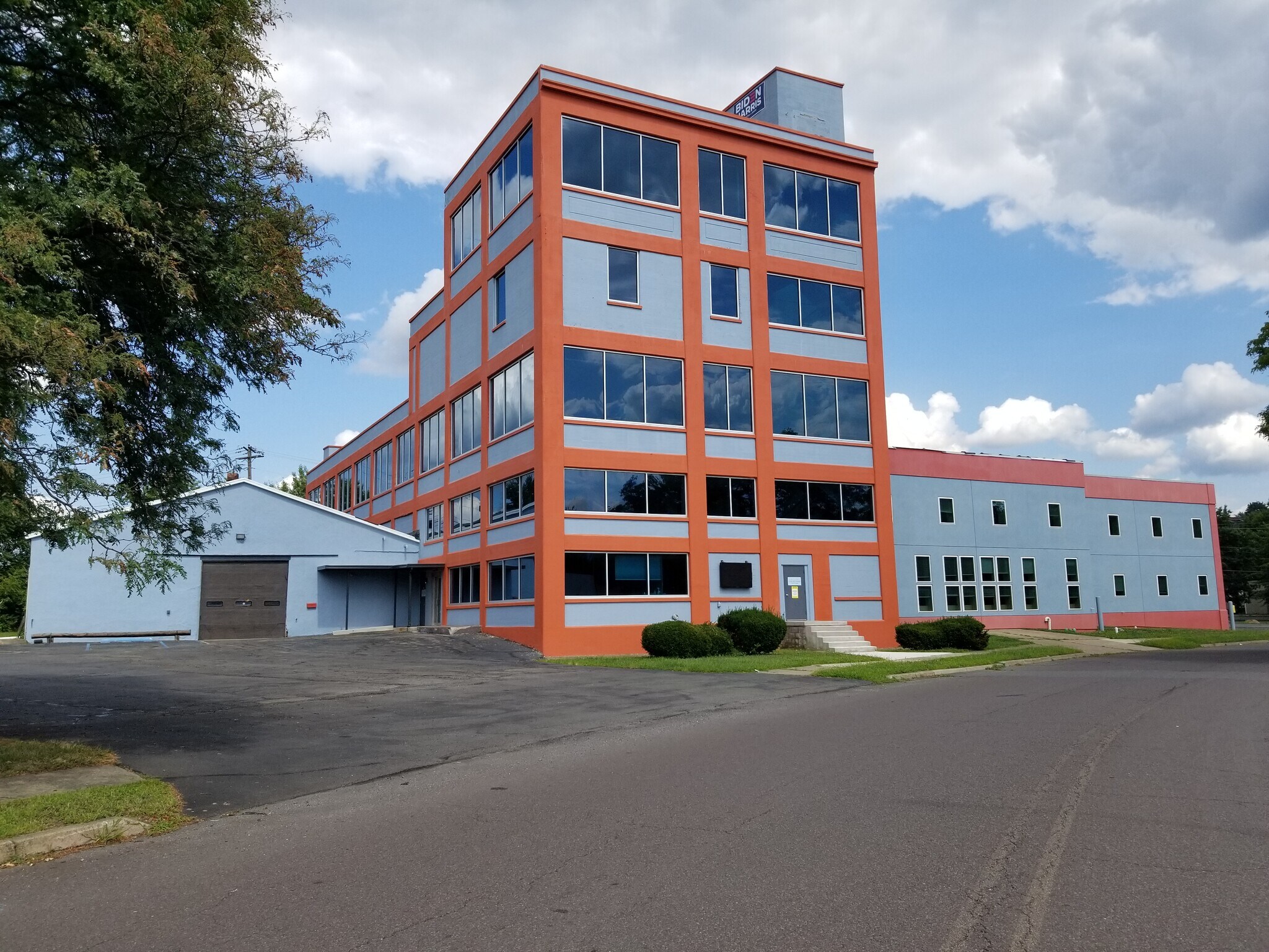 26 Hill St, Wilkes Barre, PA à vendre Photo du bâtiment- Image 1 de 13