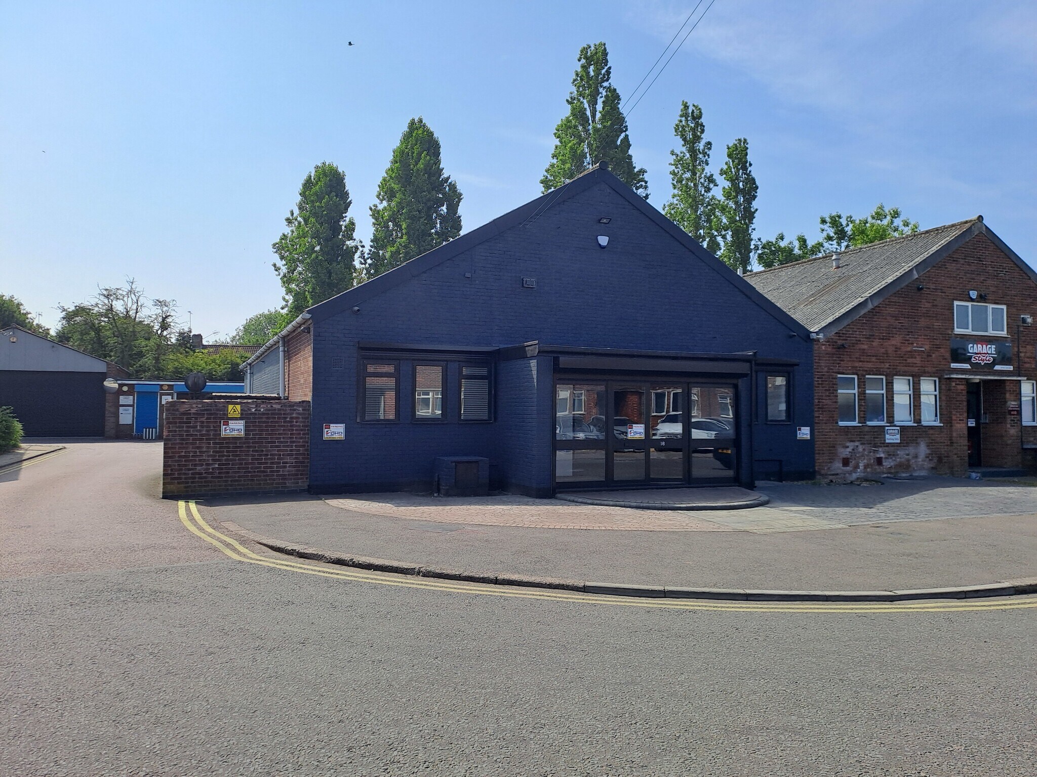 2-16 Woodfield Rd, Welwyn Garden City for sale Building Photo- Image 1 of 12