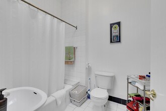 342 Rue Sherbrooke E, Montréal, QC à louer Photo du bâtiment- Image 2 de 4