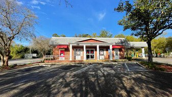 3400 S Monroe St, Tallahassee FL - Restaurant avec service au volant