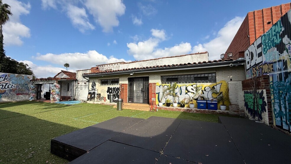 4851-4853 W Jefferson Blvd, Los Angeles, CA à louer - Photo du bâtiment - Image 3 de 18