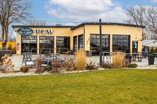 More details for 2330 River Ave, Sandusky, OH - Retail for Sale