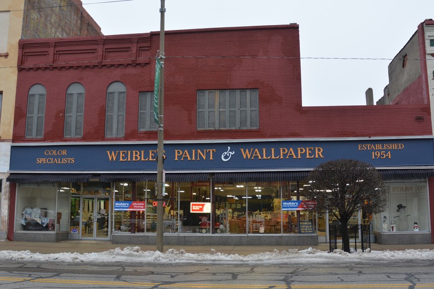 106 S Main St, Kendallville, IN à vendre - Photo principale - Image 1 de 1