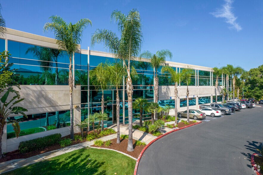 910 Hale Pl, Chula Vista, CA à louer - Photo du bâtiment - Image 1 de 6