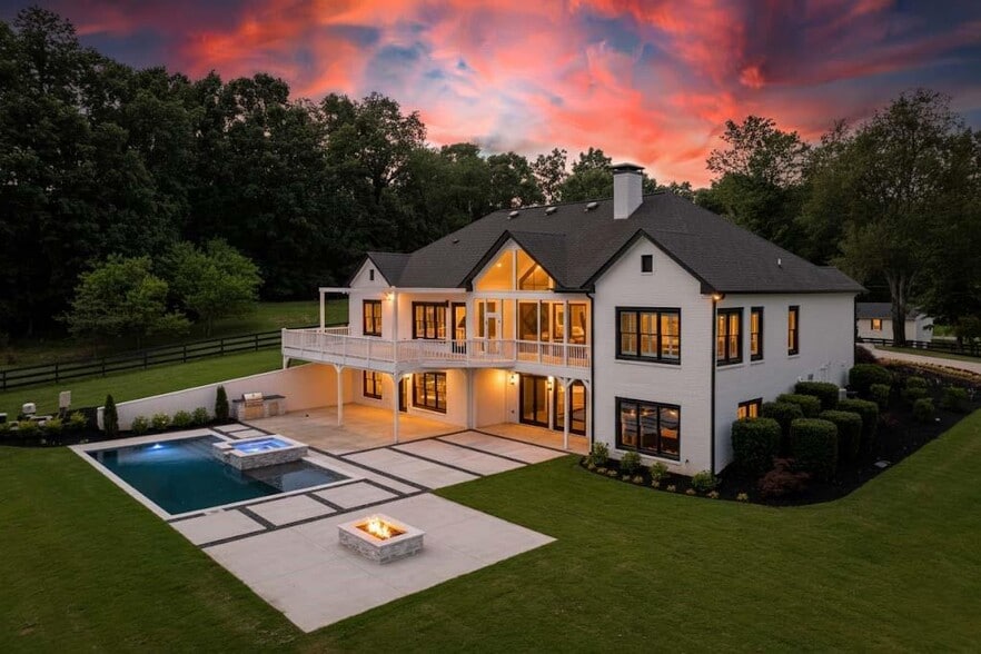 5651 Old Wilkie Rd, Gainesville, GA for sale - Primary Photo - Image 1 of 3