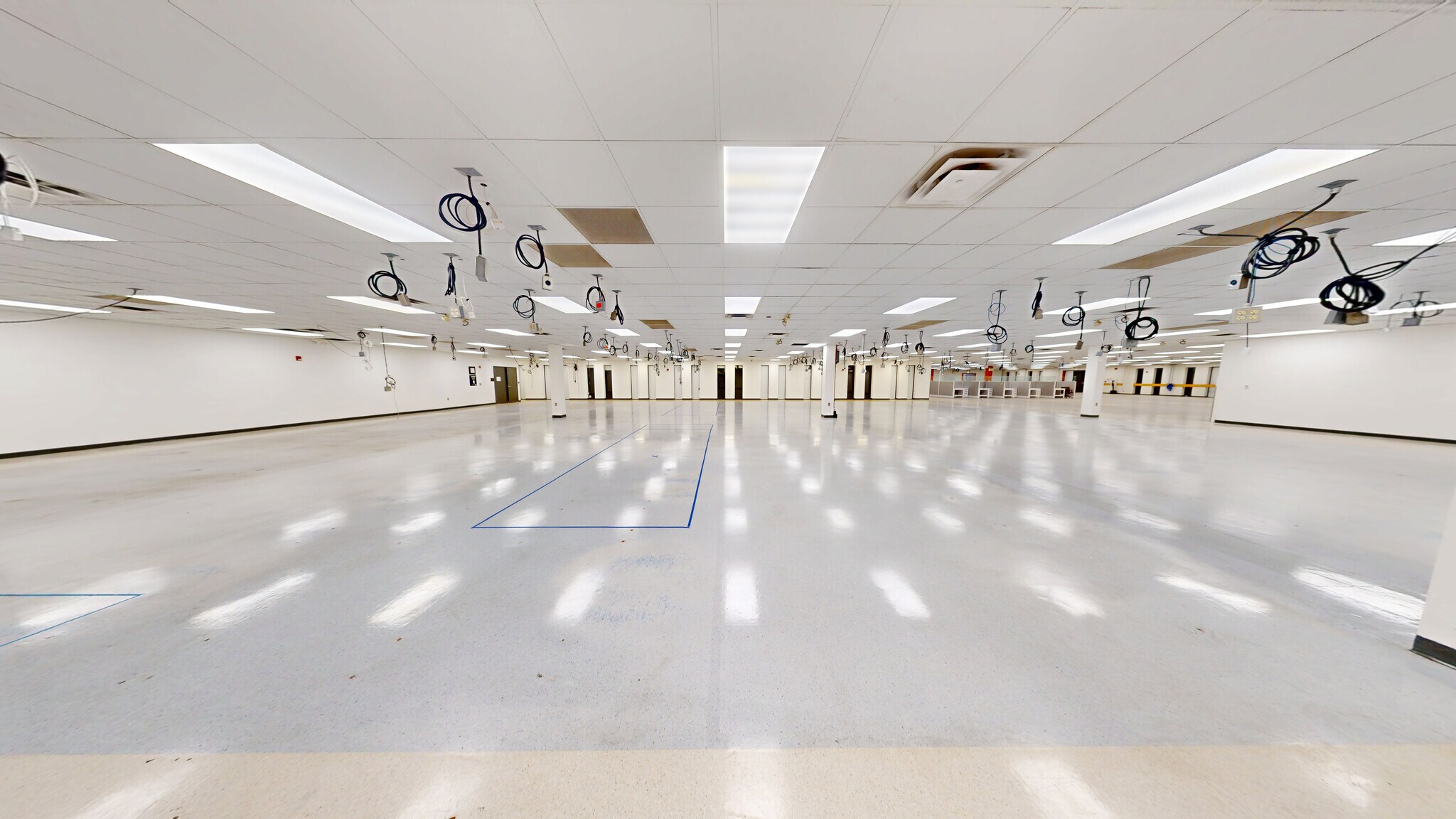 1100 Eisenhower Pl, Ann Arbor, MI à louer Photo intérieure- Image 1 de 8