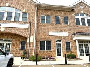 400 Old Forge Ln, Kennett Square, PA for lease Interior Photo- Image 1 of 10