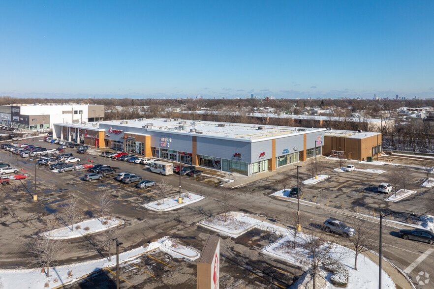 5033 N Elston Ave, Chicago, IL for lease - Building Photo - Image 3 of 7