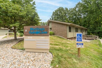 7-9 Heritage Oak Ln, Battle Creek, MI for lease Building Photo- Image 1 of 7
