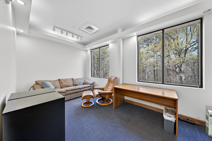 329 Providence Rd, Chapel Hill, NC for sale - Building Photo - Image 3 of 13