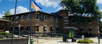 Plus de détails pour 890 Elm Grove Rd, Elm Grove, WI - Plusieurs types d'espaces à louer