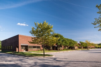 910 Cromwell Park Dr, Glen Burnie, MD for lease Building Photo- Image 1 of 2