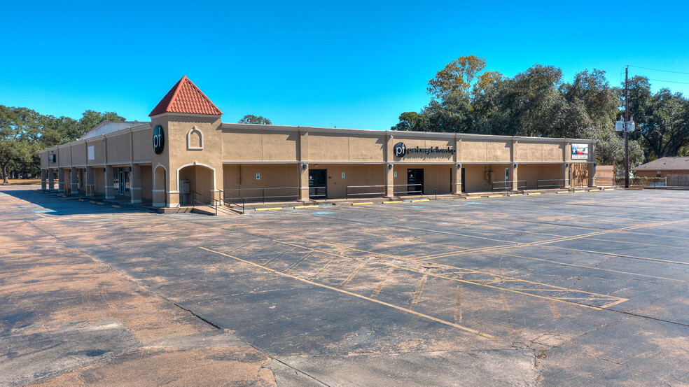 5819 10th St, Katy, TX for lease - Building Photo - Image 2 of 43