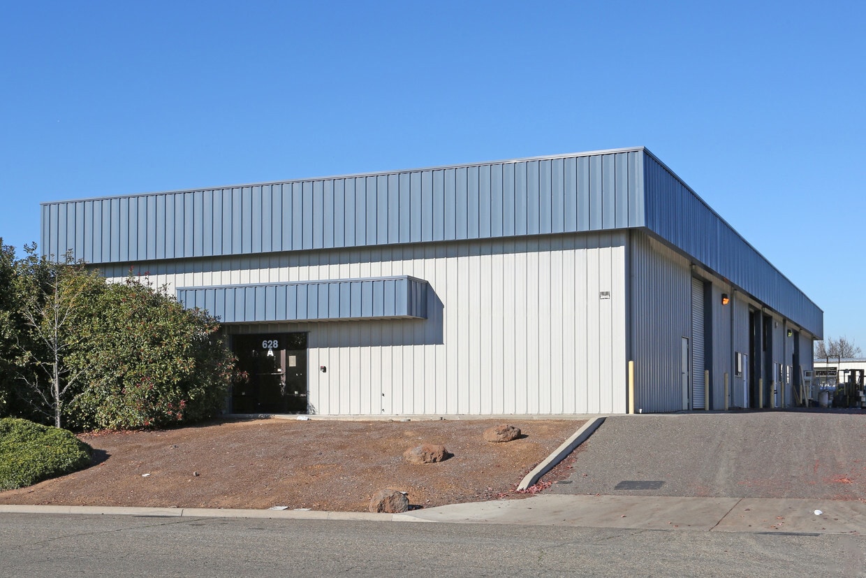 628 Hi Tech Pky, Oakdale, CA for lease Primary Photo- Image 1 of 4