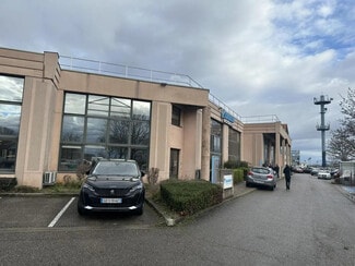 Plus de détails pour 30 Rue Du 35eme Regiment D'Aviation, Bron - Bureau, Local d'activités à louer