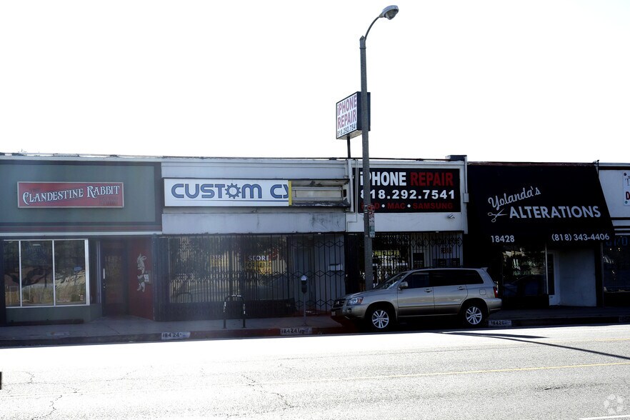 18424 Ventura Blvd, Tarzana, CA à vendre - Photo du bâtiment - Image 2 de 5