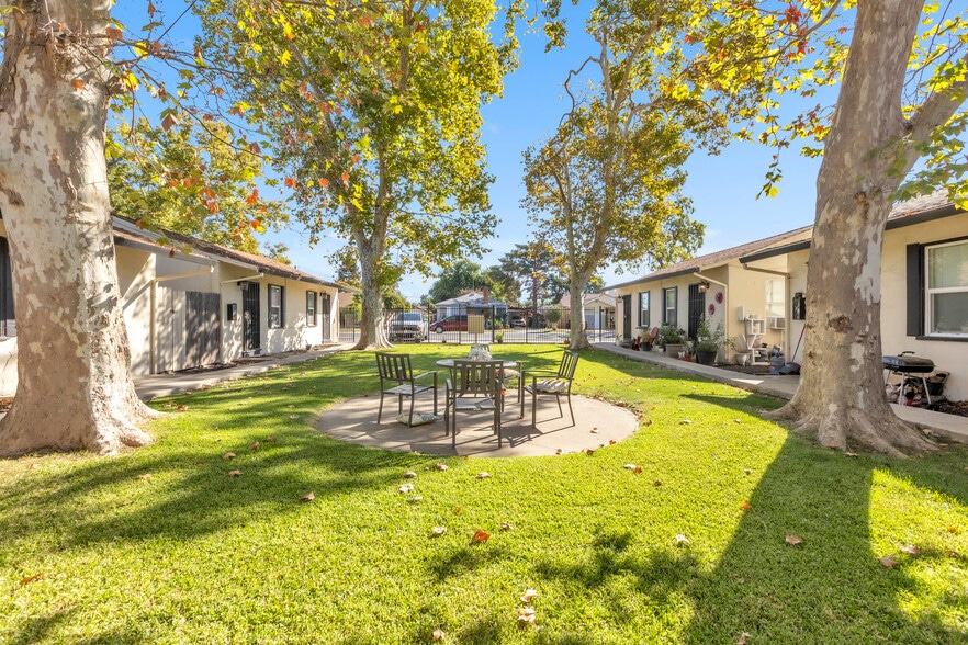 3723 Jasmine St, Sacramento, CA for sale - Building Photo - Image 2 of 17