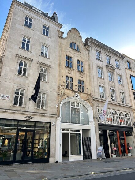 74 New Bond St, Londres à louer - Photo du bâtiment - Image 2 de 5