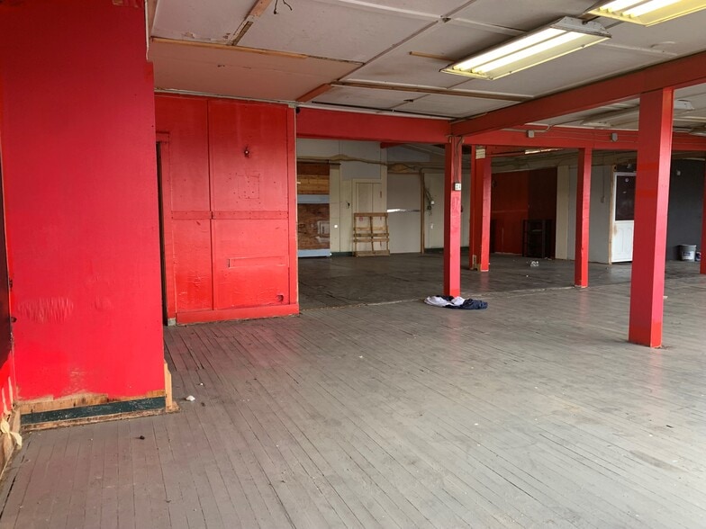 388 Knowlton St, Bridgeport, CT for lease - Building Photo - Image 3 of 10