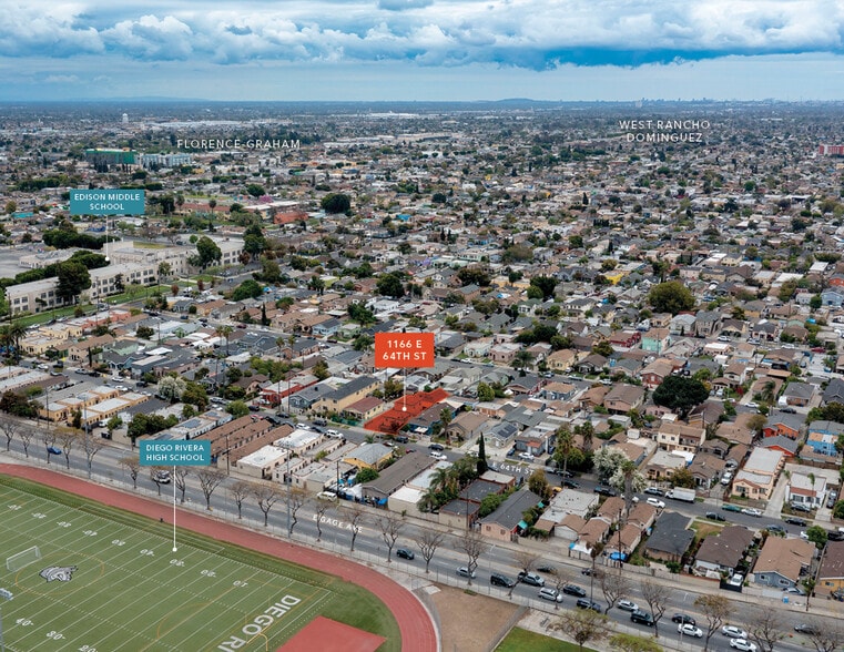 1166 E 64th St, Los Angeles, CA à vendre - Photo du bâtiment - Image 3 de 14