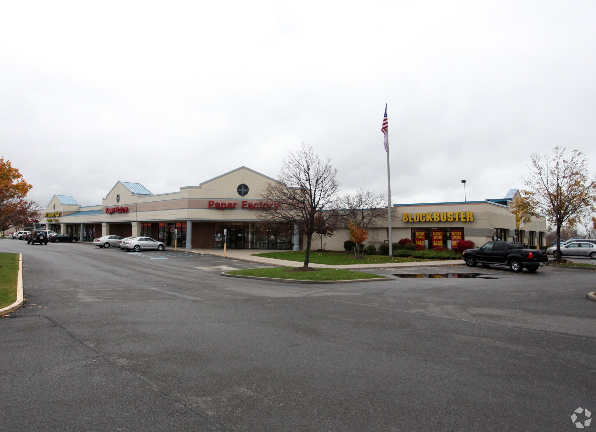 4405 Milestrip Rd, Hamburg, NY for lease Primary Photo- Image 1 of 4