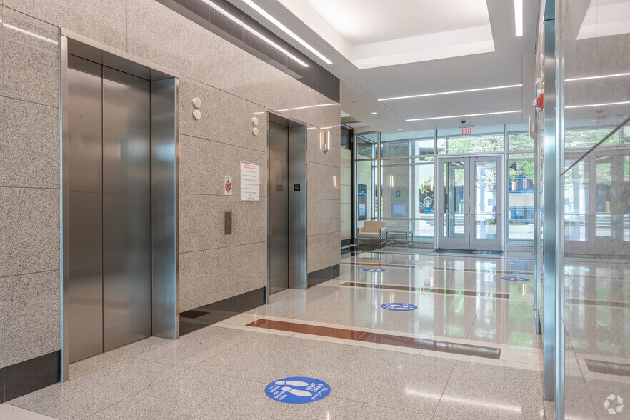 2900 S Quincy St, Arlington, VA à louer - Photo intérieure - Image 3 de 22