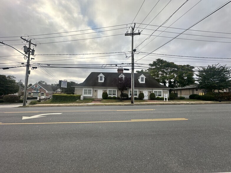 36 Route 25A + 6 S. Jersey Ave E. portefeuille de 2 propriétés à vendre sur LoopNet.ca - Photo du bâtiment - Image 2 de 12