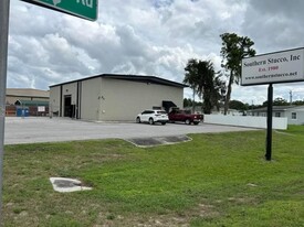 171 Spirit Lake Rd, Winter Haven FL - Entrepôt