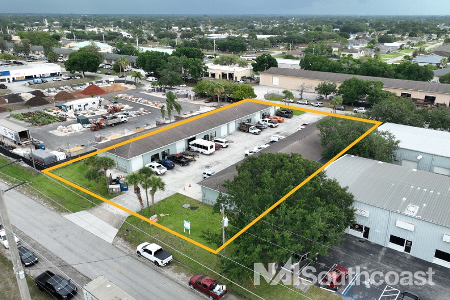 1726-1738 SW Biltmore St, Port Saint Lucie, FL for lease - Building Photo - Image 2 of 12