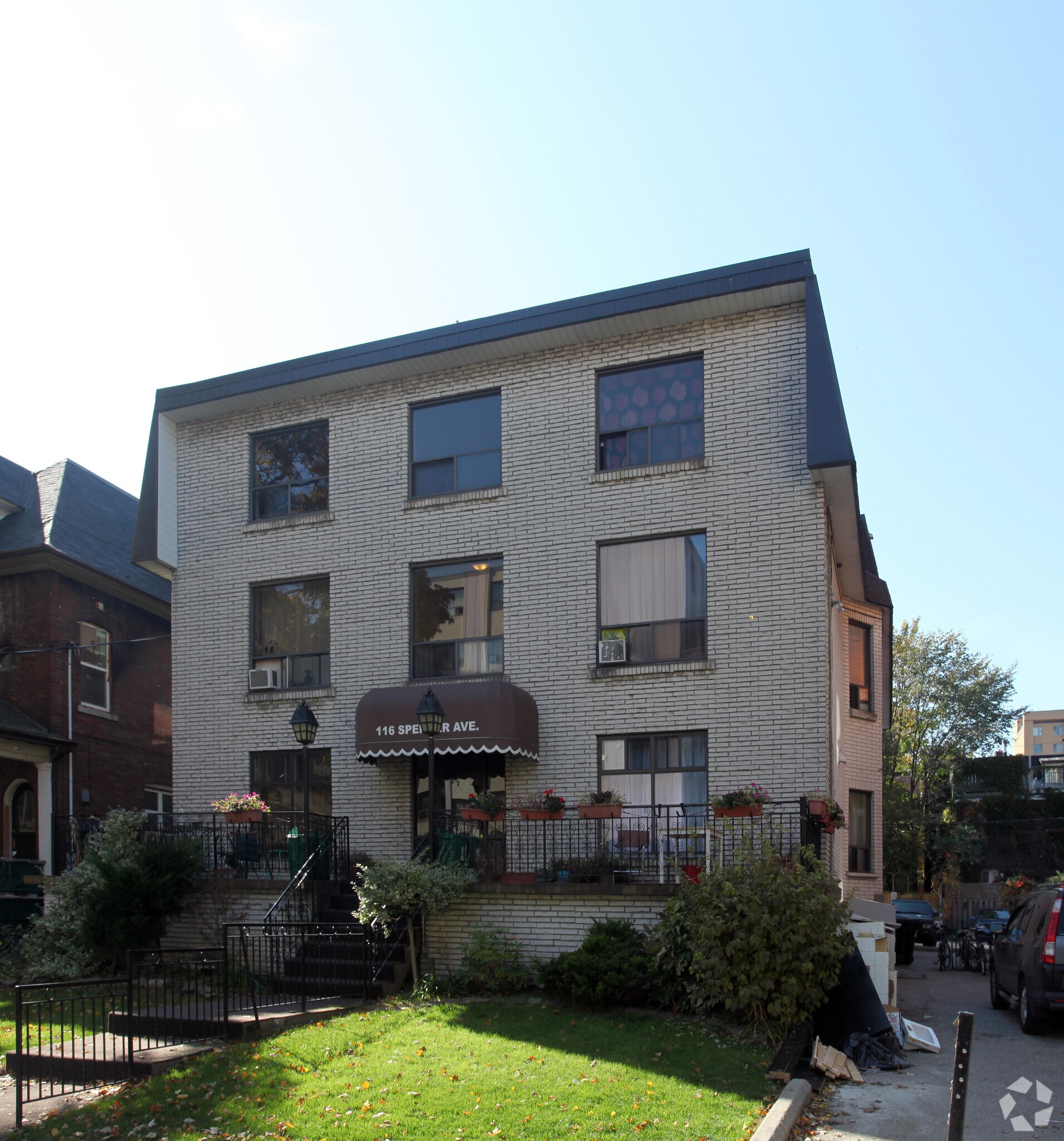 116 Spencer Ave, Toronto, ON for sale Primary Photo- Image 1 of 1