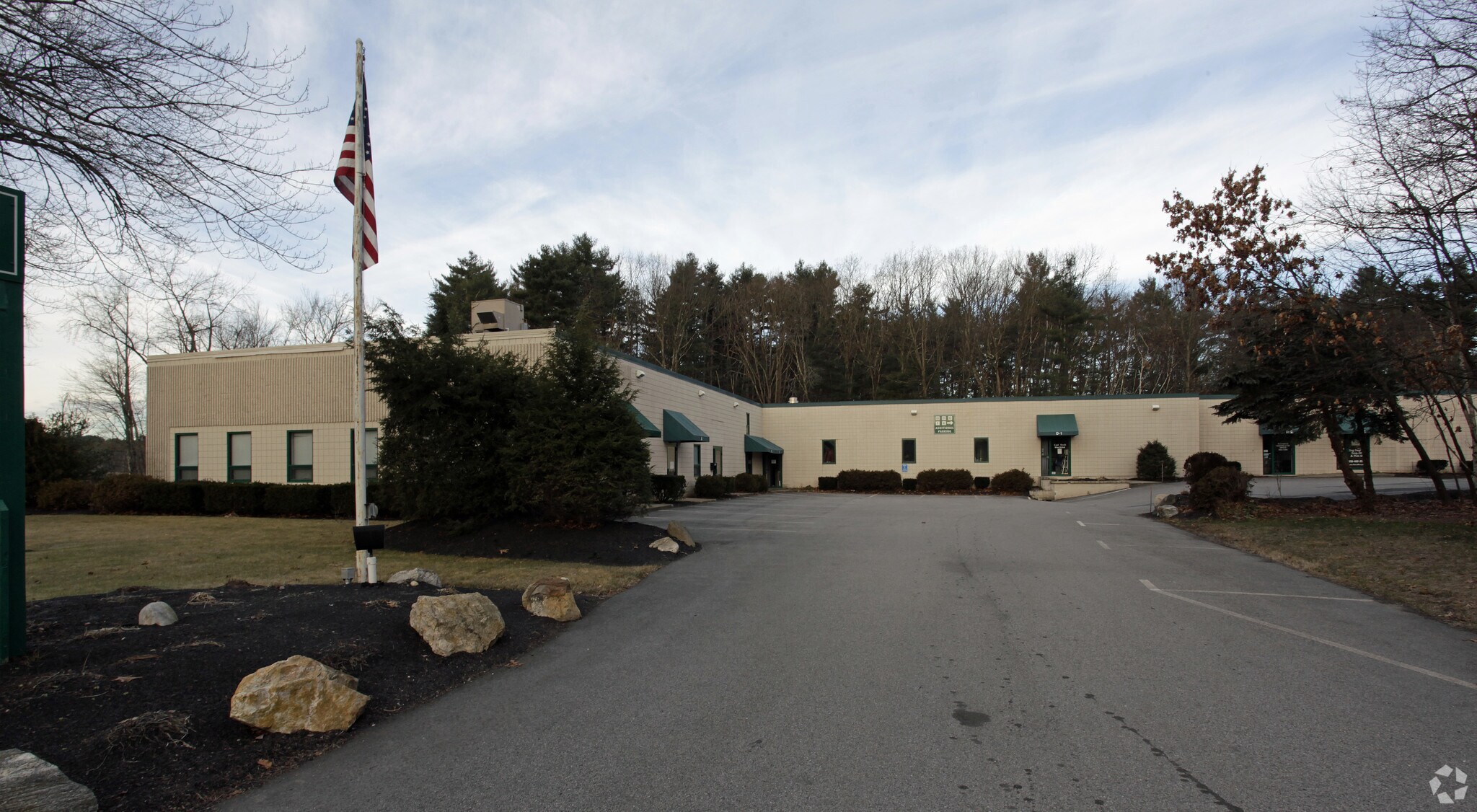 7 Littleton Rd, Westford, MA à vendre Photo principale- Image 1 de 1