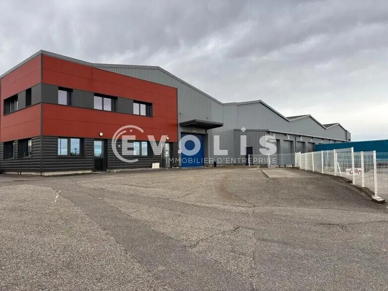 8 Avenue De L'Industrie, Corbas for lease - Building Photo - Image 2 of 9