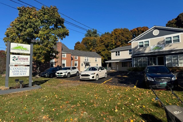 938 Shelburne Rd, South Burlington, VT à vendre - Photo du bâtiment - Image 2 de 7