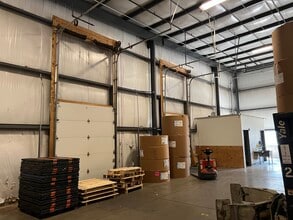 318 Ushers Rd, Clifton Park, NY for lease Interior Photo- Image 2 of 3