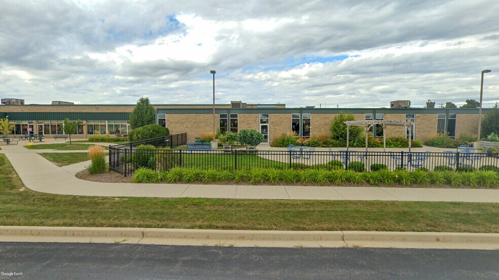 6065 N 91st St, Milwaukee, WI à vendre - Photo du bâtiment - Image 3 de 6