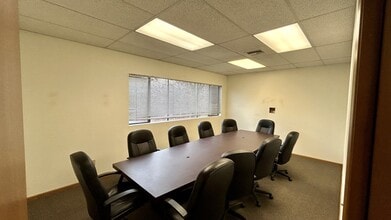 180 W Dayton St, Edmonds, WA for lease Interior Photo- Image 2 of 7