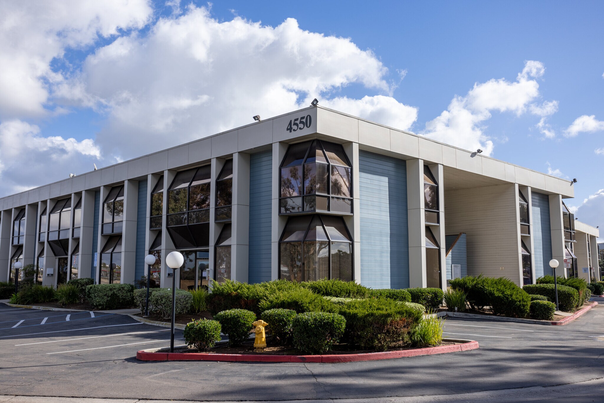 4550 kearny villa Rd, San Diego, CA à louer Photo principale- Image 1 de 89