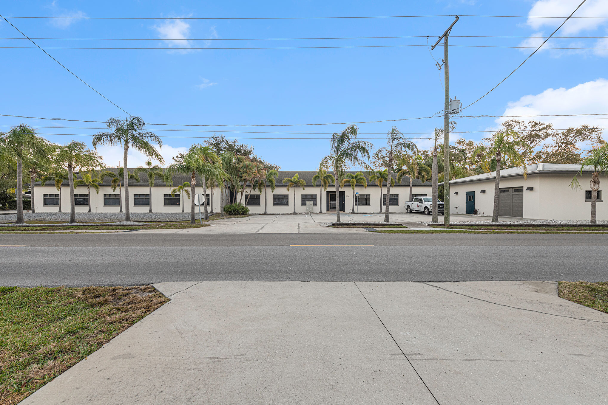 5706 S Macdill Ave, Tampa, FL à louer Photo du bâtiment- Image 1 de 10