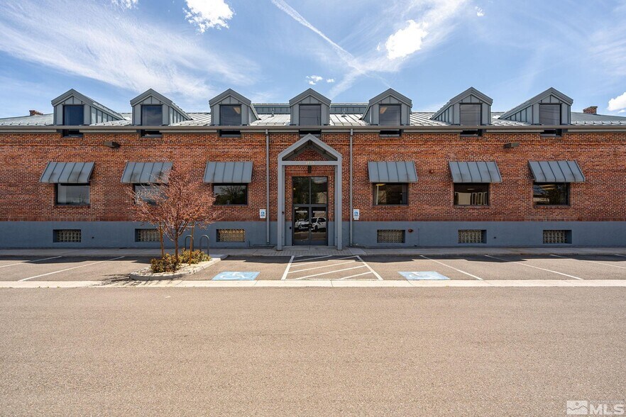 1615 US Highway 395 N, Minden, NV à vendre - Photo du bâtiment - Image 3 de 16